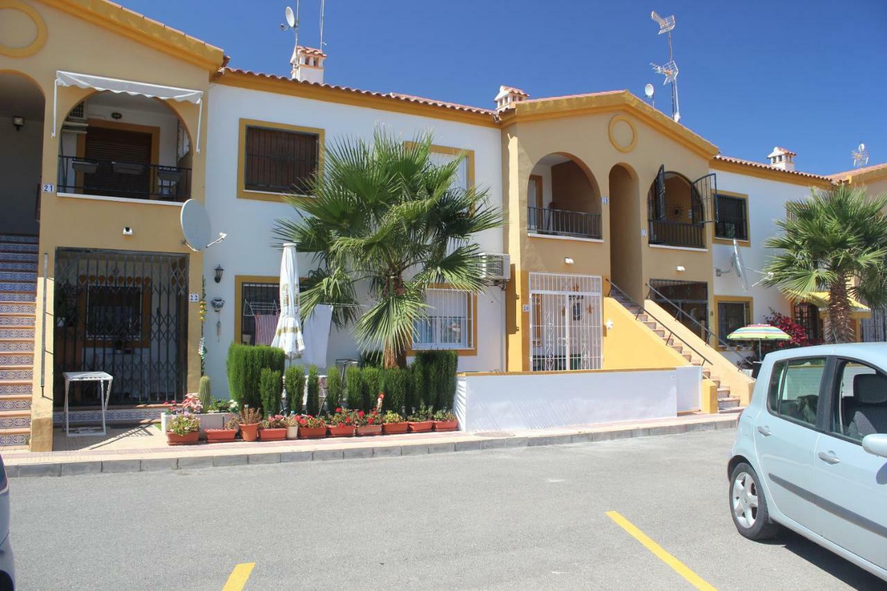 Bungalow Zenia Boulevar Villa Villamartin  Bagian luar foto